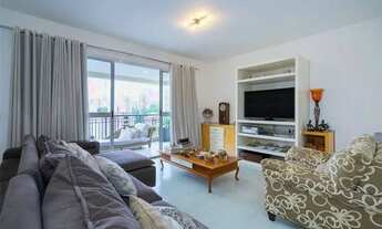 Imagem 5: Apartamento com varanda gourmet! 195 metros, 4 dormitórios sendo 3 suítes e 3 vagas!