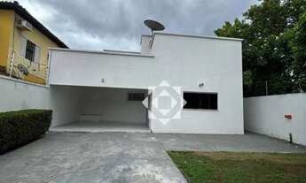 Imagem 2: Oportunidade Única na 206 Sul: Casa Espaçosa com 4 Quartos