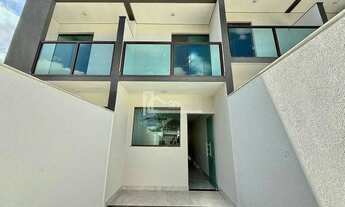 Imagem: Casa à Venda no bairro Candelária, 2 Quartos