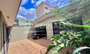 Imagem: Casa padrão de 395m² com 03 quartos sendo