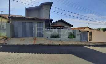 Imagem: Casa de alto padrão com 3 dormitórios