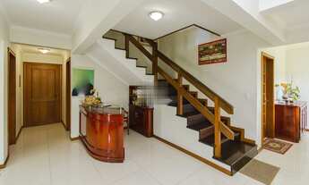 Imagem 5: Sobrado para venda possui 300 metros quadrados com 5 quartos em Marechal Rondon - Canoas