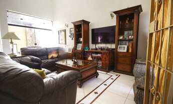 Imagem 6: Sobrado com 3 Suíte, 4 banheiros, 5 vagas e piscina, para Locação, 440m² Jardim Maringa