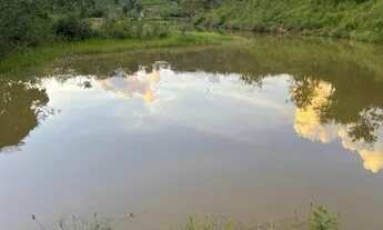 Imagem: Terreno com lagoa em Jaboticatubas