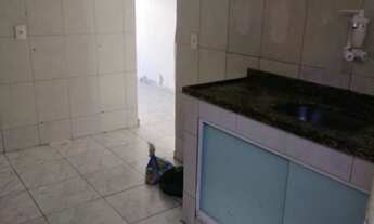 Imagem 3: EXCELENTE CASA TODA EM BLINDEX EM NILOPOLIS !