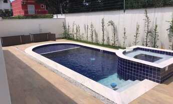 Imagem 3: Casa em condomínio fechado, térrea, com 198 m², com 3 suítes, piscina e churrasqueira