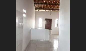 Imagem 3: Aluga-se casa 2/4 com varanda em primeiro andar