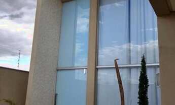 Imagem: Sobrado a venda tem 308 m² de construção