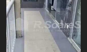 Imagem 3: Casa com 3 quartos sendo 1 suíte na Avenida Carlos Pontes- Jardim Sulacap