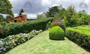 Imagem 4: Suntuoso imóvel em Campos de Jordão sp próximo ao Palácio do Governo em terreno de 1.800m2
