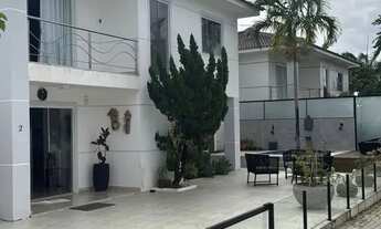 Imagem 3: Excelente casa para locação em Buraquinho 4/4 suítes com Piscina privativa