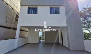 Imagem: Casa triplex com vista privilegiada de Vila