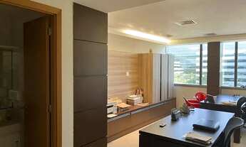 Imagem 3: Escritório para venda possui 28 metros quadrados em Barra Olímpica - Rio de Janeiro - RJ