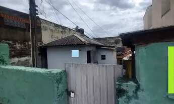 Imagem 2: Imóvel para venda possui 250 metros quadrados em Jardim Santo Antônio - Santo André - SP