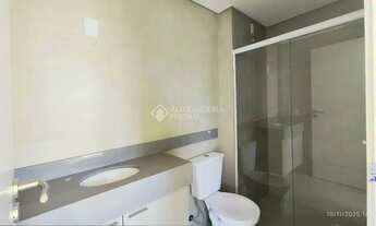 Imagem 4: Studio semimobiliado com 49m² privativos, lavabo, banheiro e 1 vaga, à venda no Centro