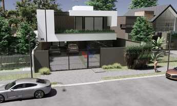 Imagem 2: Residência de Alto Padrão em Construção com 4 Suítes, Piscina e Área Gourmet