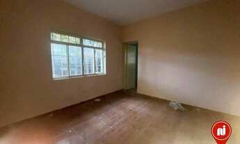 Imagem 5: Casa com 3 dormitórios para alugar, 150 m² por R$ 2.500,00/mês - Centro - Mário Campos/MG