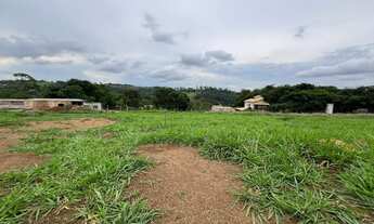 Imagem 2: Vende-se pequeno lote mas já ajuda a sair do aluguel!!!