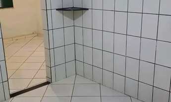 Imagem 5: CASA SETOR UNIÃO COM 3 QUARTOS VARANDA FRENTE PRAÇA PROX A AV T-9 OPORTUNIDADE ÚNICA