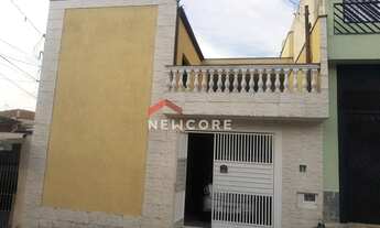 Imagem: Sobrado em Rua Alzira Fett Martins - Parque