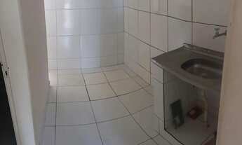 Imagem 6: Apartamento para aluguel possui 75 metros quadrados com 2 quartos em Varjota - Fortaleza