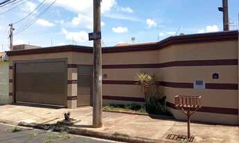 Imagem: Casa de alto padrão com 3 dormitórios