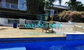 Imagem 2: Casa alto padrão com piscina privativa e vista para o mar, a apenas 50mts da praia em Juqu