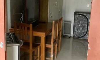 Imagem 3: Aluga-se kitinet mobiliada para uma pessoa, 700 reais. Watts *,