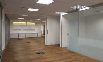 Imagem 4: Sala/Conjunto para aluguel possui 292 metros quadrados perto do Shop Morumbi