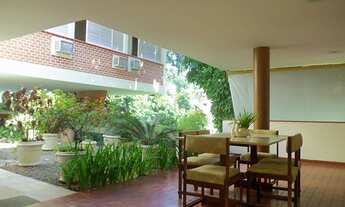 Imagem 3: Mansão moderna 4 quartos com projeto arrojado do Sergio Bernardes em Cosme Velho a Venda