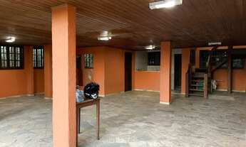 Imagem 2: Linda Casa Madeira em Condomínio no Arsenal