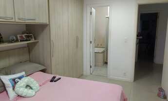 Imagem 4: Casa de condomínio para venda possui 330 metros quadrados com 4 quartos