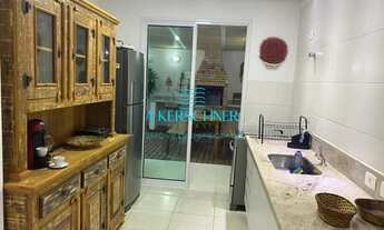 Imagem 6: Casa com 4 dorms sendo 1 suíte em condomínio fechado, disponível para locação de temporada