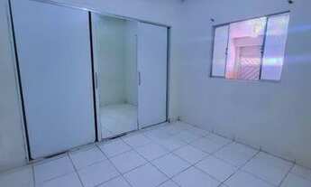 Imagem 2: Casa com 3 quartos- Aceito carro