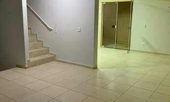 Imagem 5: Sobrado Triplex, 3 vagas de garagem, próximo à Avenida Presidente Kennedy - Curitiba