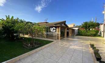 Imagem 3: Casa com 4 dormitórios e piscina, a venda no Condomínio Zuleika Jabour em Salto/SP