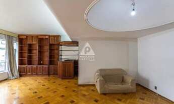 Imagem 4: Apartamento de 180m² dividido em 3 quartos, sala em dois ambientes, lavabo, área de serviç