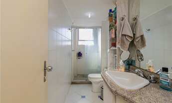 Imagem 2: Apartamento com 2 Dormitorio(s) localizado(a) no bairro Menino Deus em Porto Alegre / Re