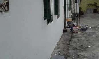 Imagem 2: Alugo casa 1/4 de vila no Centro