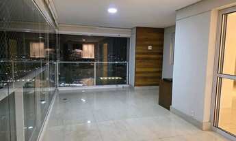 Imagem 6: Apartamento localizado no Centro de Alphaville, com 207 m², com 3 suítes