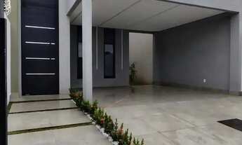 Imagem: Casa com piscina no Bairro Cardoso