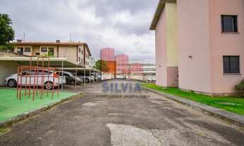 Imagem 7: Maravilhoso Apartamento Térreo com 2 quartos e sacada com Churrasqueira no Novo Mundo