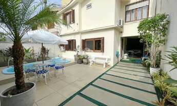 Imagem: Casa à venda, 3 dormitórios, 4 vagas de