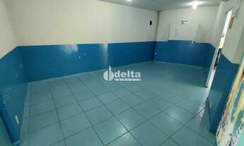 Imagem 7: Casa Comercial disponível para locação e venda no Centro em Uberlândia-MG