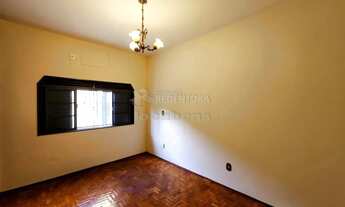 Imagem 12: Casa com 04 Dormitórios, 04 vagas de garagens no bairro Parque Industrial