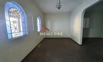 Imagem 2: Casa em Rua Reynaldo Smith Camargos - Santa Amélia - Belo Horizonte/MG