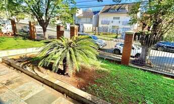 Imagem 4: Sobrado super espaçoso e com localização privilegiadíssima - Zona 05