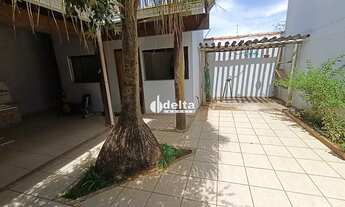 Imagem 6: Casa disponível para venda no bairro Segismundo Pereira em Uberlândia MG