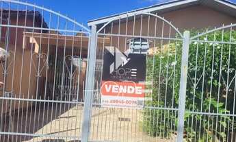 Imagem: Casa à venda com edícula e terreno amplo