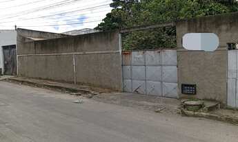 Imagem: Casa grande a venda em rua principal